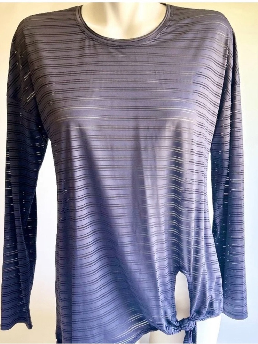 New Lululemon Grey Purple Long Sleeve Top size M.